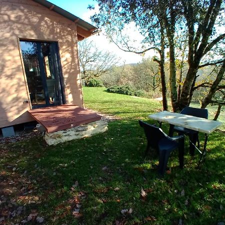 Maison Dans Un Ecrin De Verdure Saint-Leon-sur-Vezere Eksteriør bilde